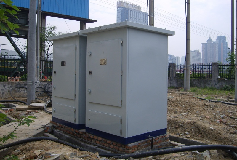 鐵路中性點(diǎn)接地電阻柜現(xiàn)場(chǎng)安裝